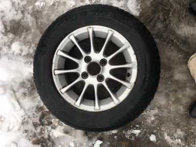 Лот: 12618219. Фото: 1. Зимние шины Мишлен на Литье 175... Шины на дисках