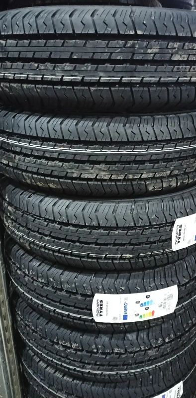 Лот: 18878381. Фото: 1. Nokian Nordman SC 225/70 R15. Шины