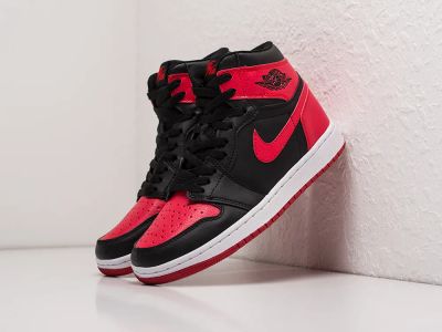 Лот: 6913327. Фото: 1. Кроссовки Nike Air Jordan 1 Mid. Кеды, кроссовки, слипоны