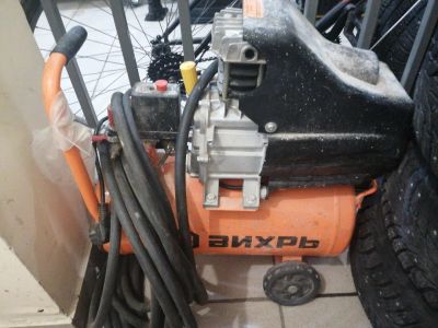 Лот: 16555004. Фото: 1. Компрессор ВИХРЬ КМП-260/24 (0308-04... Компрессоры автомобильные, шинные насосы