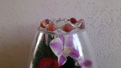 Лот: 4081284. Фото: 1. Браслет, ручная сборка "Коралловый... Бижутерия ручной работы