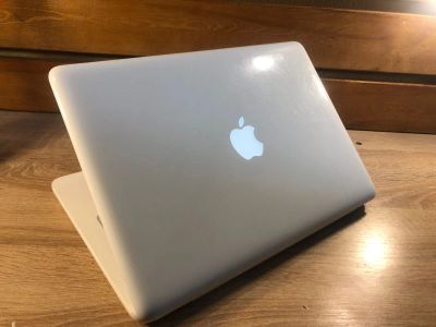 Лот: 18676924. Фото: 1. Apple MacBook 2009 (13 дюйм... Ноутбуки