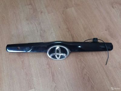 Лот: 265737. Фото: 1. молдинг крышки багажника Toyota... Кузов