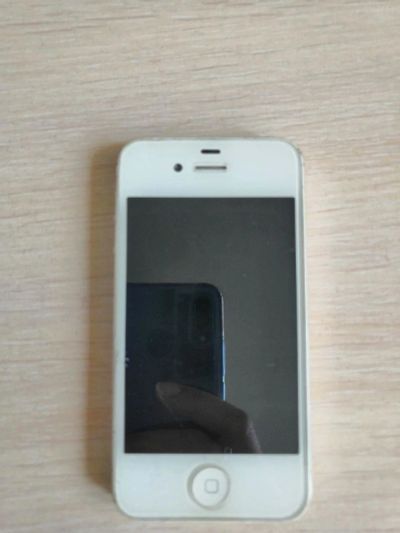 Лот: 14129838. Фото: 1. IPhone 4S. Разбит экран. Сенсор... Смартфоны