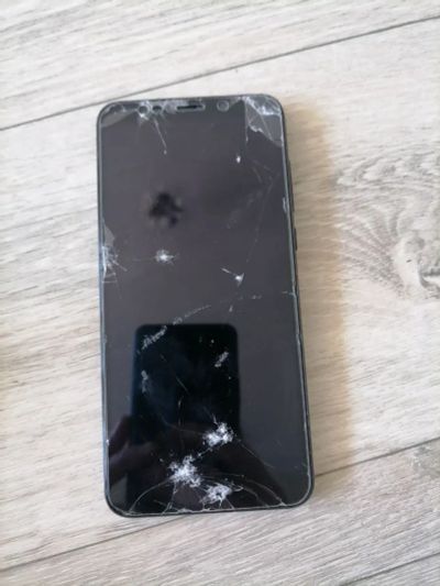 Лот: 25070572. Фото: 1. Телефон Xiaomi Redmi 5 Plus. Смартфоны
