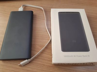 Лот: 14545779. Фото: 1. xiaomi Mi power bank 10 000 мАч. Внешние, портативные аккумуляторы для смартфонов (Power bank)