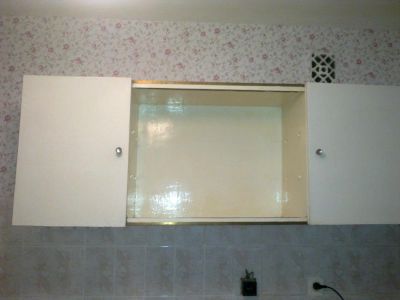 Лот: 5207591. Фото: 1. Шкаф навесной со стеклянными полками... Другое (кухонная мебель)