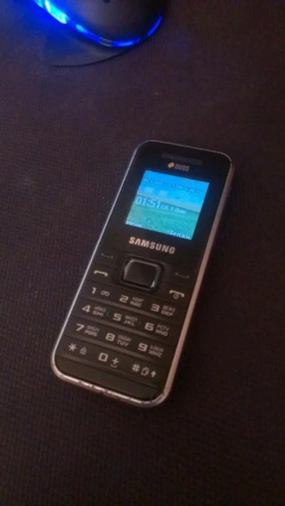 Лот: 4985745. Фото: 1. Samsung GT-E1182. Кнопочные мобильные телефоны