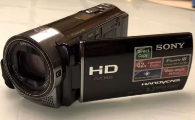 Лот: 25384165. Фото: 1. Видеокамера Sony HDR-CX130 Black. Фоторамки, фотоальбомы