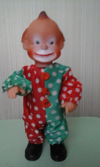 Лот: 18677004. Фото: 1. кукла клоун, заводной, одежда... Куклы