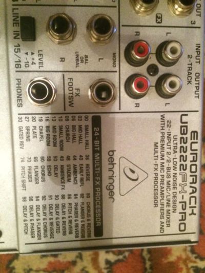 Лот: 6939813. Фото: 1. Микшерный пульт behringer eurorack... Микшеры, предусилители, микрофонные эффекты