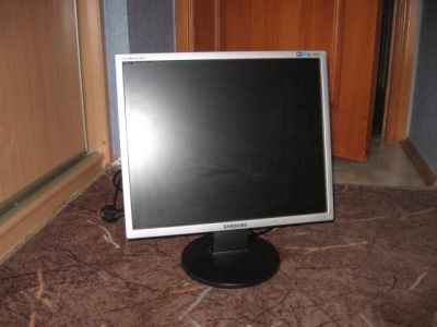 Лот: 8999730. Фото: 1. Монитор Samsung SyncMaster 943N... ЖК-мониторы