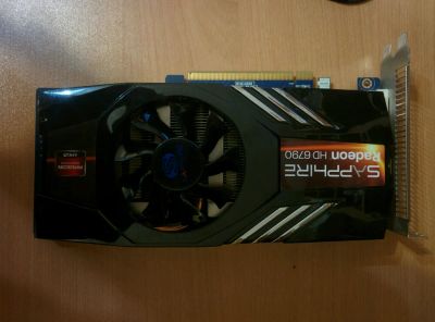 Лот: 7310088. Фото: 1. Видеокарта Radeon 6790. Видеокарты