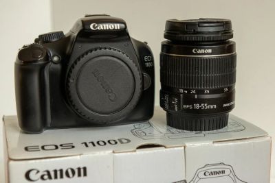 Лот: 24997859. Фото: 1. Canon 1100d + Canon EF-S 18-55... Цифровые зеркальные