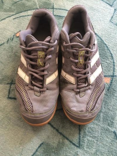 Лот: 9863715. Фото: 1. Футзалки Adidas размер 42. Кеды, кроссовки, слипоны