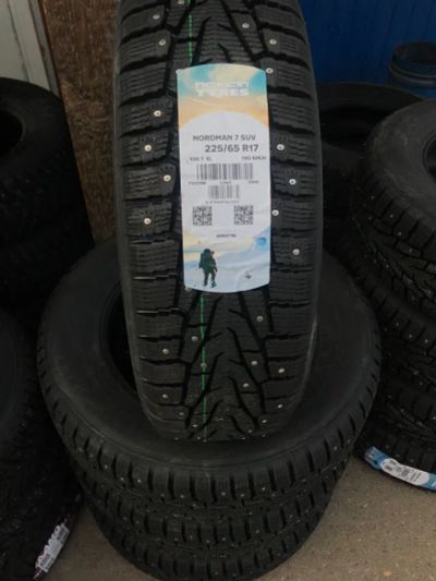 Лот: 19561453. Фото: 1. Зимняя резина 225/65 R-17 "Nokian... Шины