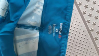 Лот: 18804672. Фото: 1. Леггинсы спортивные Reebok. Спортивные костюмы