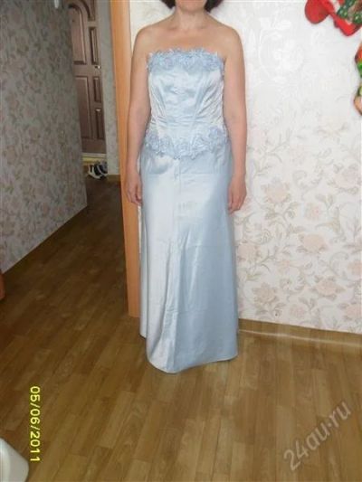 Лот: 1005135. Фото: 1. Платье выпускное. Платья