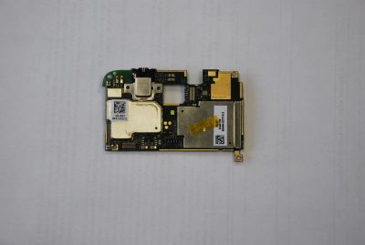 Лот: 9895440. Фото: 1. Основная плата Alcatel 6037 6037Y... Микросхемы и платы