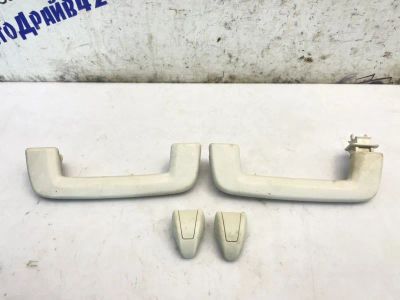 Лот: 25318876. Фото: 1. ручки салонные Ford Focus CB8. Двигатель и элементы двигателя