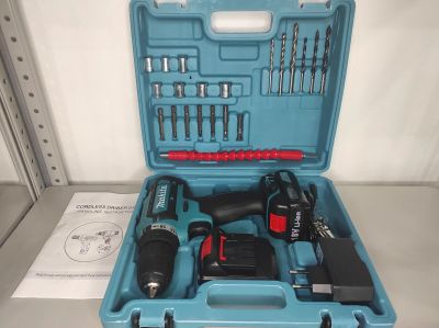 Лот: 18058147. Фото: 1. Шуруповерт Makita 18v с набором. Электроинструмент