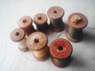 Лот: 17426565. Фото: 1. Аутентичные катушки ниток. Ткани, нитки, пряжа