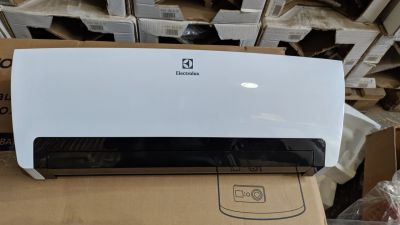 Лот: 18368906. Фото: 1. Настенный тепловентилятор Electrolux... Обогреватели бытовые