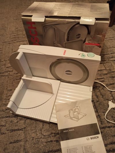 Лот: 16517111. Фото: 1. Ломтерезка Bosch MAS 4600. Кухонная