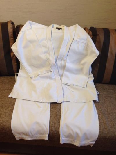 Лот: 7703934. Фото: 1. Кимоно для карате. Одежда для боевых искусств