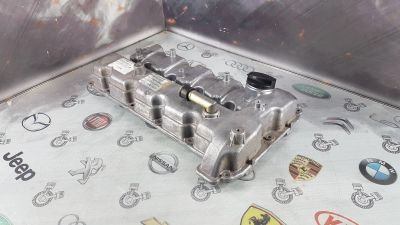 Лот: 23587105. Фото: 1. Крышка головки блока цилиндров... Двигатель и элементы двигателя