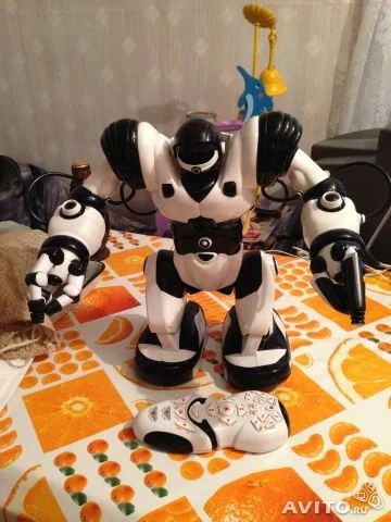 Лот: 4346796. Фото: 1. Продам Robosapien 8081. Электронные