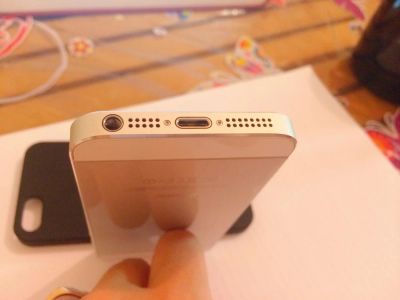 Лот: 6448632. Фото: 1. iPhone 5. Смартфоны