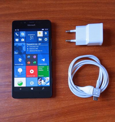 Лот: 19308164. Фото: 1. Microsoft Lumia 950 / 32gb / LTE... Смартфоны