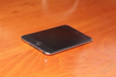 Лот: 2444132. Фото: 1. ipod touch 4 8gb. Плееры