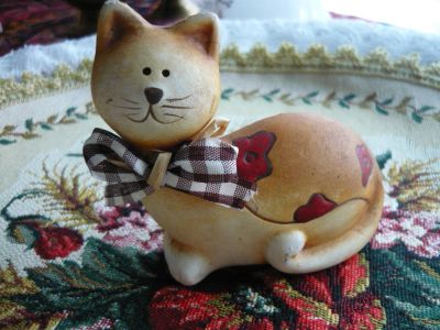 Лот: 4566543. Фото: 1. Фигурка -Котенок с бантиком-... Аксессуары