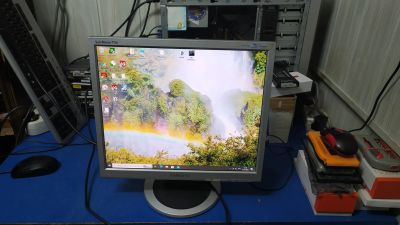Лот: 19964712. Фото: 1. Монитор ЖК 17" Samsung 713n (работает... ЖК-мониторы