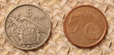Лот: 88497. Фото: 1. 5 евроцентов и 5 песет Испания. Европа