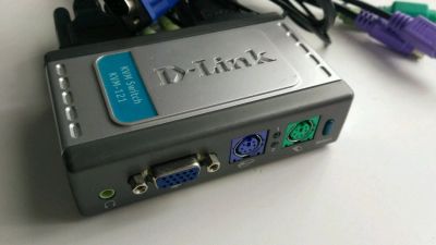 Лот: 11193799. Фото: 1. Переключатель Dlink KVM-121. Другое (периферия)