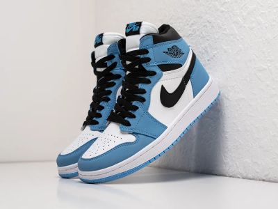 Лот: 20736125. Фото: 1. Кроссовки Nike Air Jordan 1 High. Кеды, кроссовки, слипоны