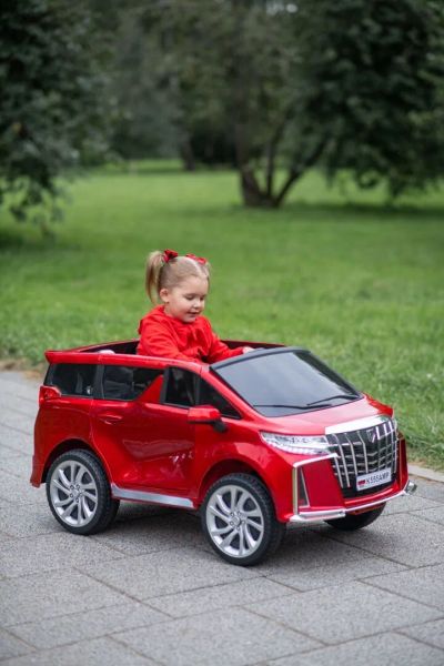Лот: 24065620. Фото: 1. Детский электромобиль Toyota K555AM. Детские электромобили