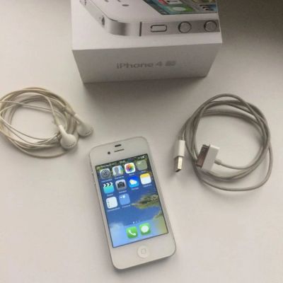 Лот: 9811633. Фото: 1. iPhone 4s 16 GB. Смартфоны