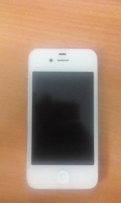 Лот: 4893341. Фото: 1. iPhone 4 16gb хорошее состояние. Смартфоны