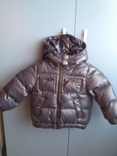 Лот: 5568315. Фото: 1. пуховик Benetton 9-18 месяцев. Верхняя одежда