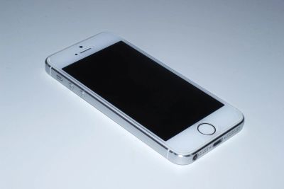 Лот: 8619143. Фото: 1. Iphone 5s 16 gb возможен торг. Смартфоны