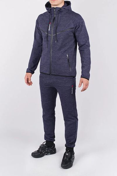 Лот: 10552418. Фото: 1. костюм Reebok B. Костюмы классические, деловые
