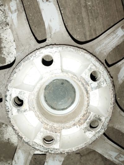 Лот: 24560022. Фото: 1. Автодиски с резиной. Шины