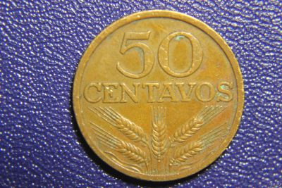 Лот: 13691352. Фото: 1. (673) Португалия 50 сентаво 1970. Европа