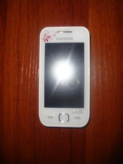 Лот: 7957630. Фото: 1. Samsung Wave 525 GT-S5250 LaFleur... Кнопочные мобильные телефоны