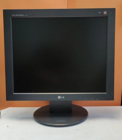 Лот: 17304694. Фото: 1. Монитор LG L1730SBTM Диагональ... ЖК-мониторы