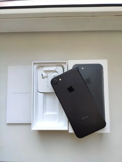 Лот: 15887004. Фото: 1. Iphone 7 32gb. Смартфоны
